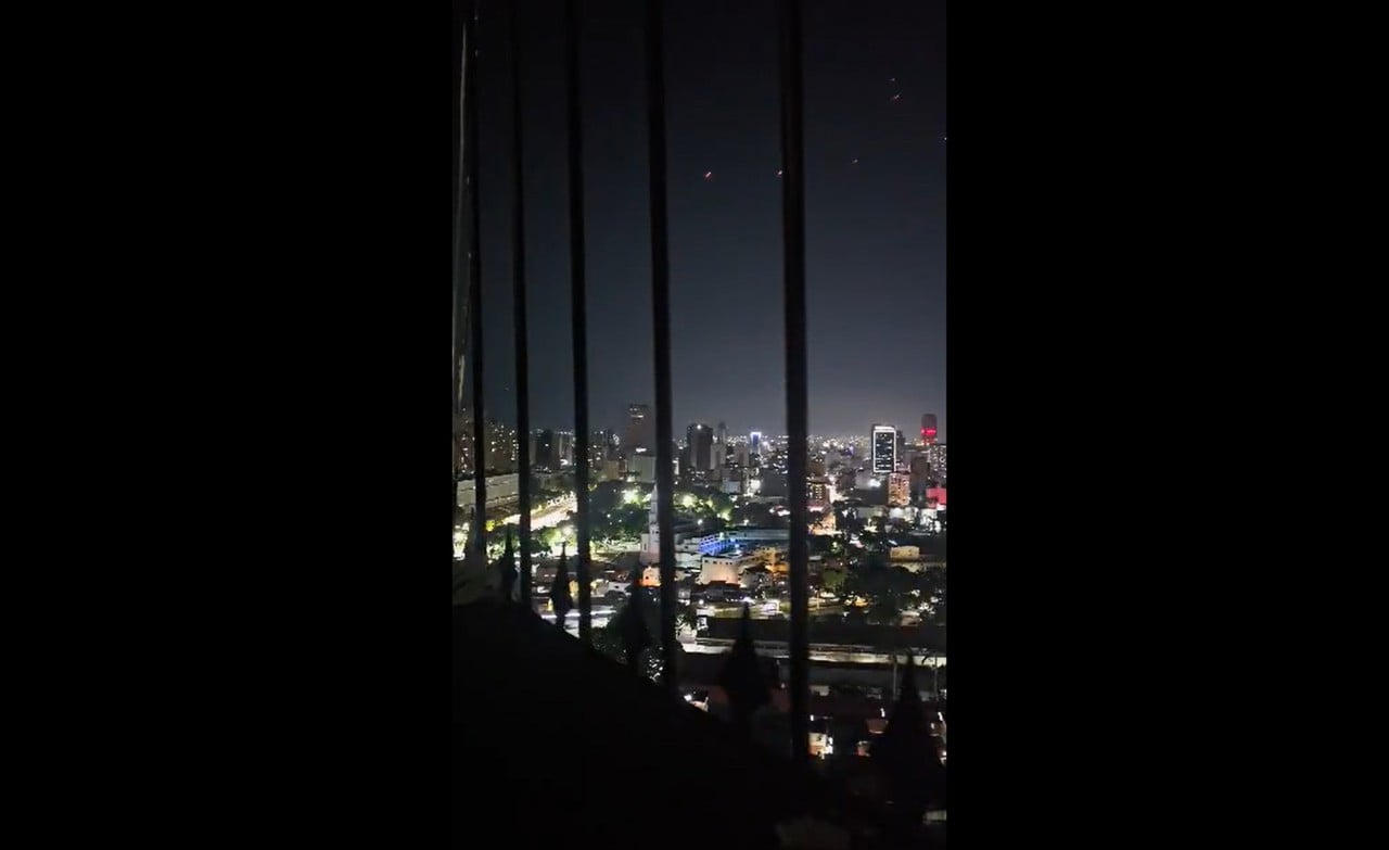 "Un tiroteo en el corazón de la política venezolana: alarmante escena cerca del Palacio Presidencial genera preocupación y preguntas"